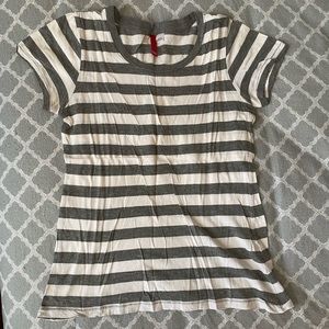 🌿 Basic Striped Tee